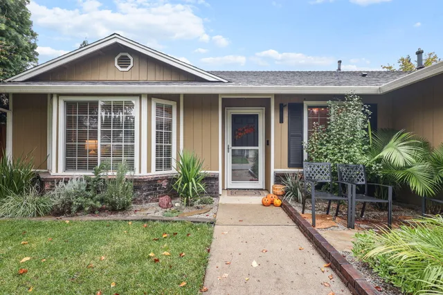 $474,900 | 1949 Catherine Way, Redding, CA 96002