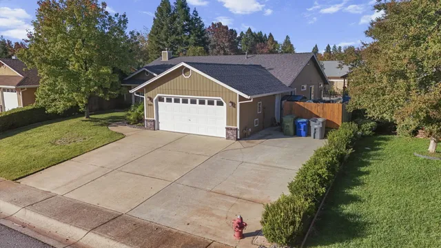 $474,900 | 1949 Catherine Way, Redding, CA 96002