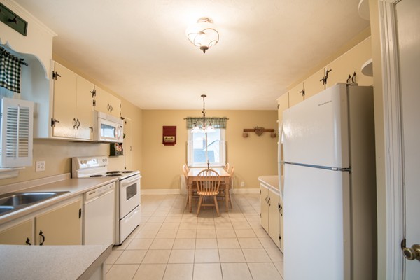 5 Lepes Road Tiverton, RI 02878 - Photo 8 of 26
