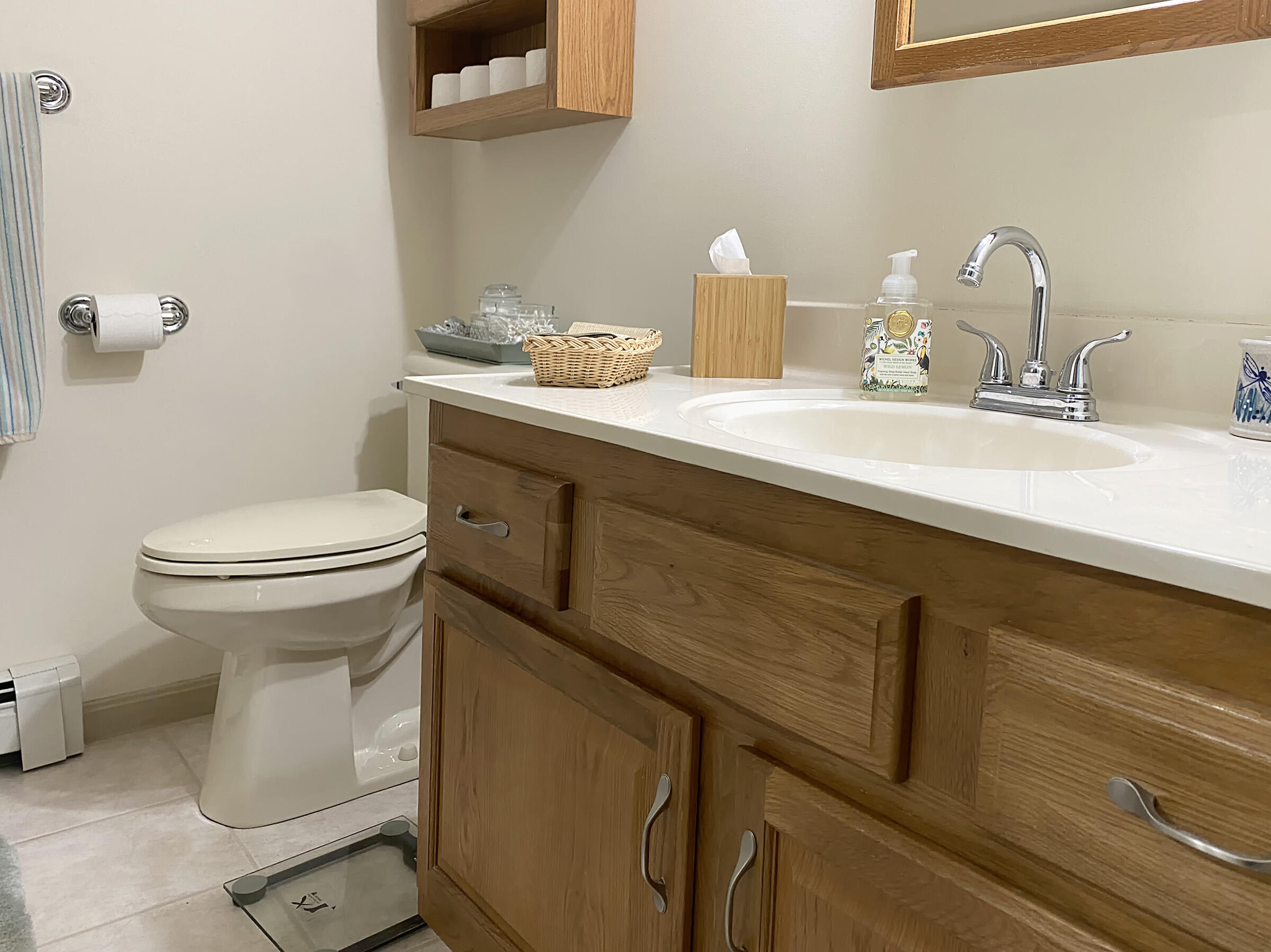 7 Windsor Commons Drive, Unit 7 Kennebunk, ME 04043 - Photo 15 of 32 Primary Bath