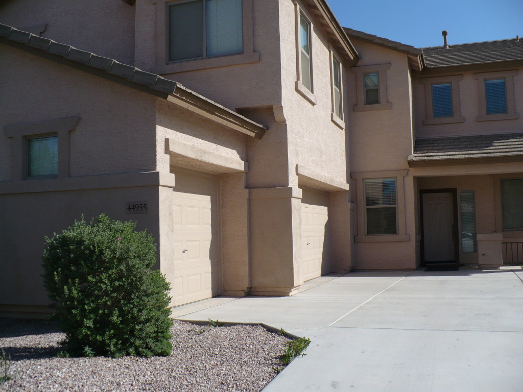 44955 West Jack Rabbit Trail Maricopa, AZ 85139 - Photo 1 of 7 Front of home