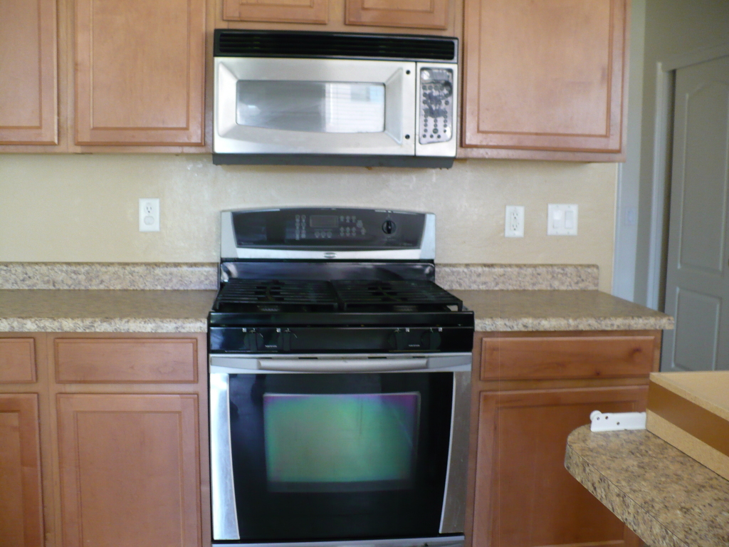 44955 West Jack Rabbit Trail Maricopa, AZ 85139 - Photo 2 of 7 Gas stove