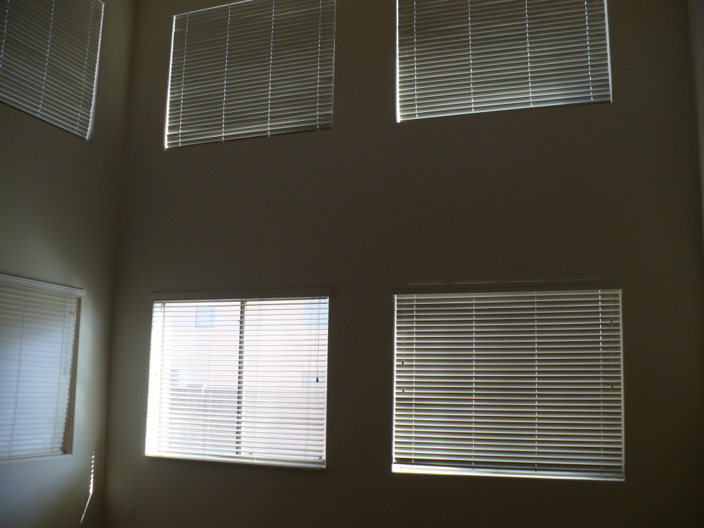44955 West Jack Rabbit Trail Maricopa, AZ 85139 - Photo 3 of 7 High ceilings