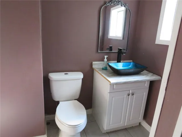 $800 | 919 Oakland Avenue, Charleroi, PA 15022