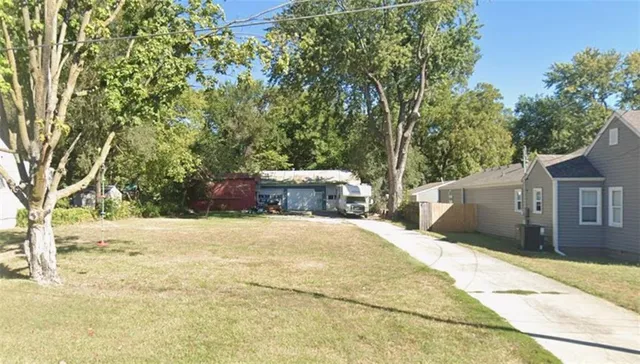 $79,000 | 1003 Northwest B Street, Blue Springs, MO 64015