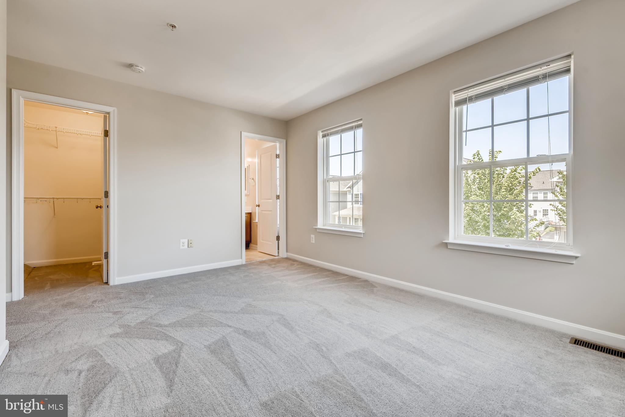 1641 Renaissance Drive Baltimore, MD 21221 - Photo 11 of 27