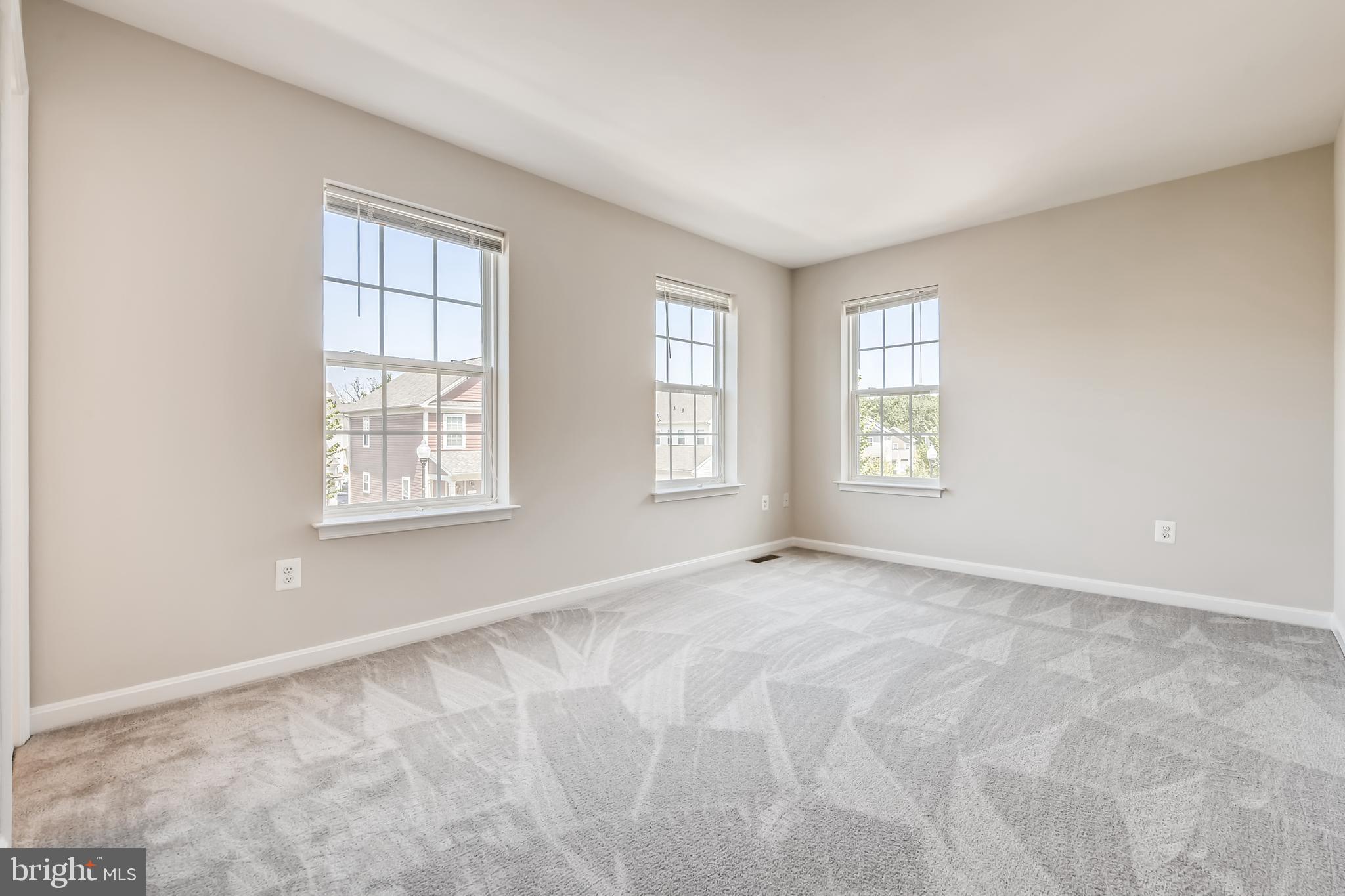 1641 Renaissance Drive Baltimore, MD 21221 - Photo 12 of 27