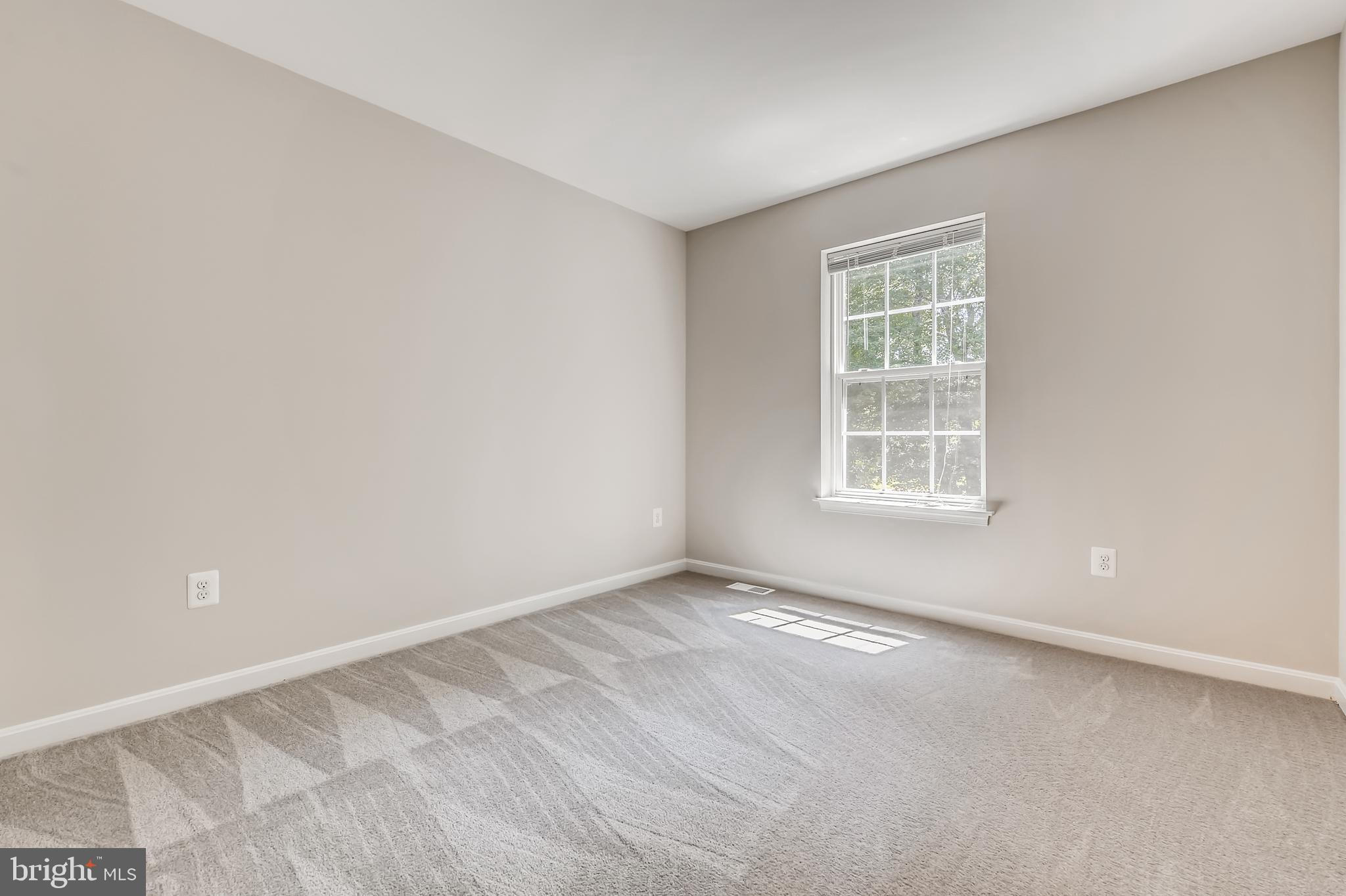1641 Renaissance Drive Baltimore, MD 21221 - Photo 16 of 27
