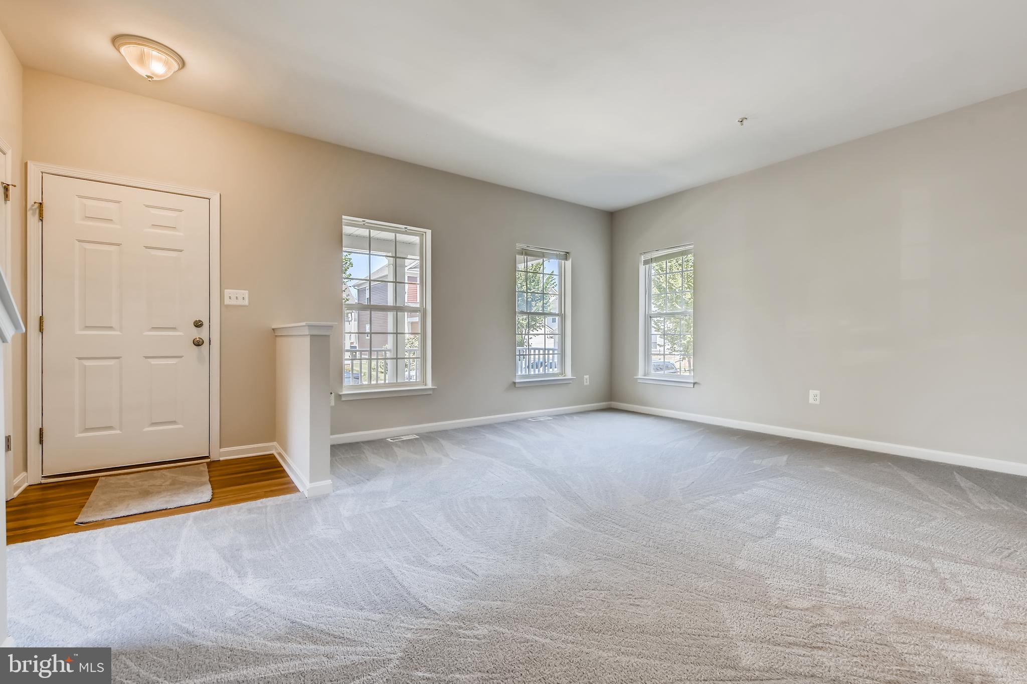 1641 Renaissance Drive Baltimore, MD 21221 - Photo 4 of 27