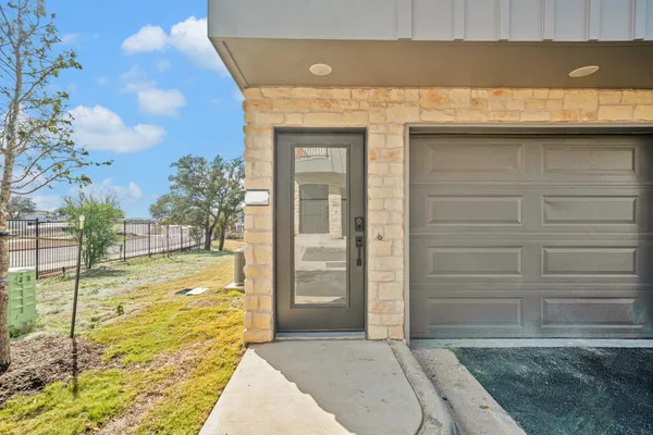 $1,617 | 1601-402 Mustang Drive, Marble Falls, TX 78654