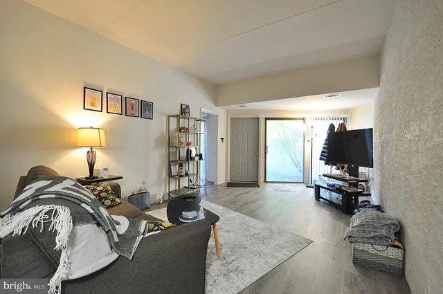 $179,900 | 805 Stratford Drive, Unit 12, State College, PA 16801