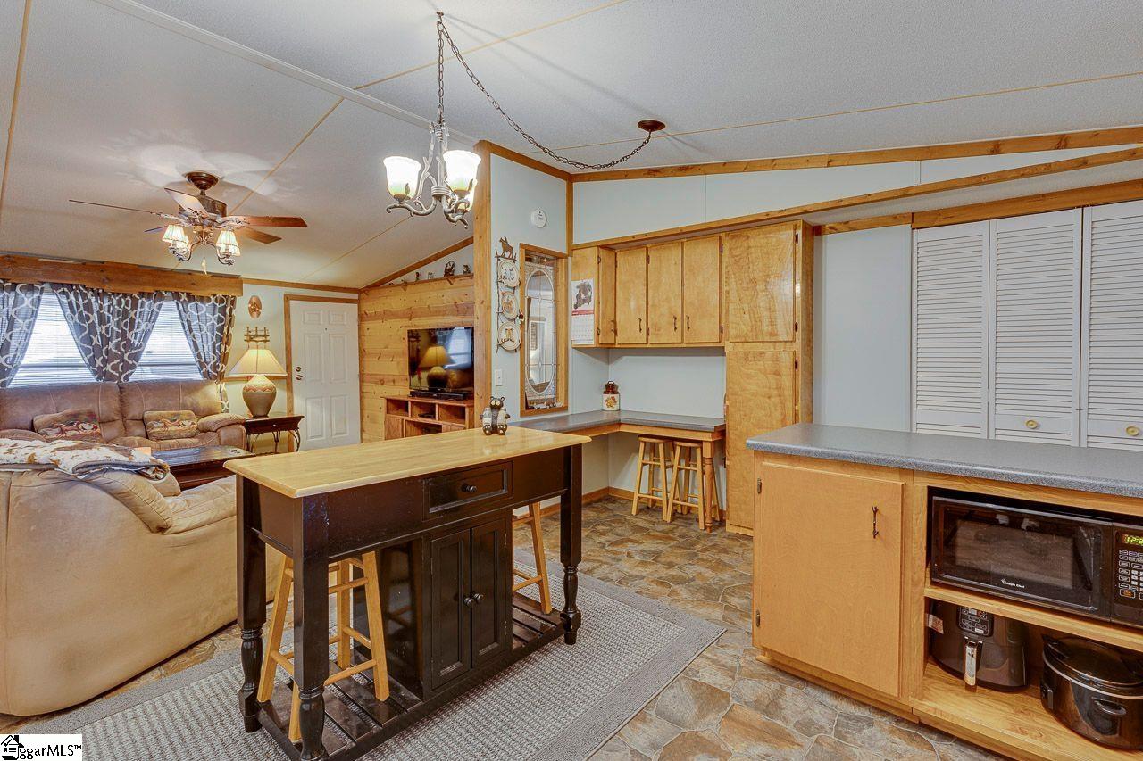 360 Harper Road Pendleton, SC 29670 - Photo 9 of 25