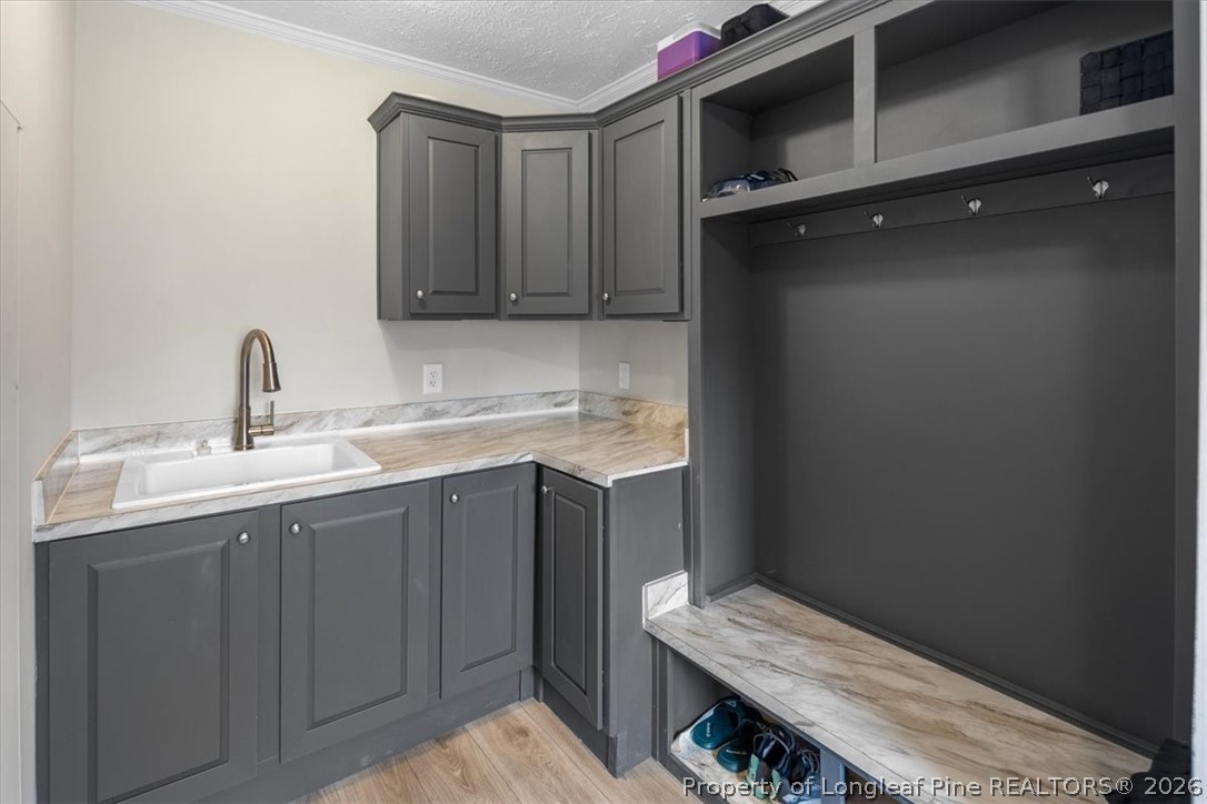 626 Ballance Farm Road St. Pauls, NC 28384 - Photo 25 of 27 Mudroom/laundry