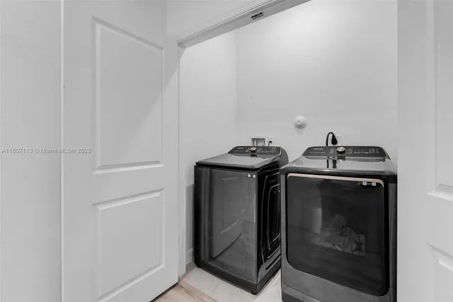 $2,700 | 617 Southwest 11th Street, Florida City, FL 33034