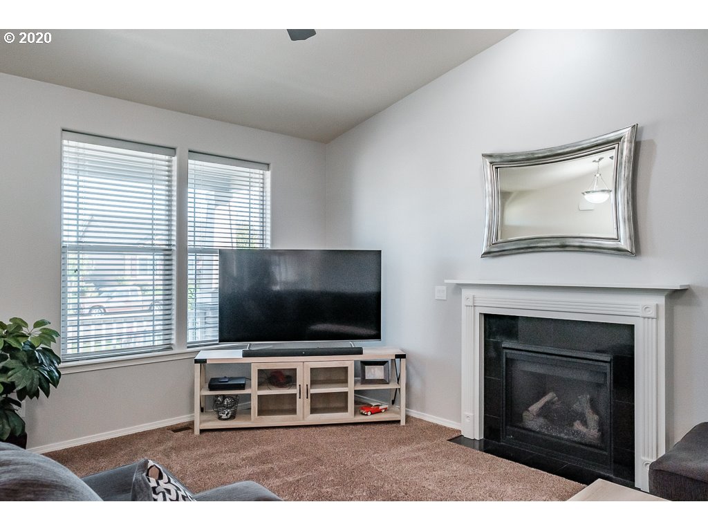3256 Reed Avenue Woodburn, OR 97071 - Photo 6 of 29 Gallery Image 6