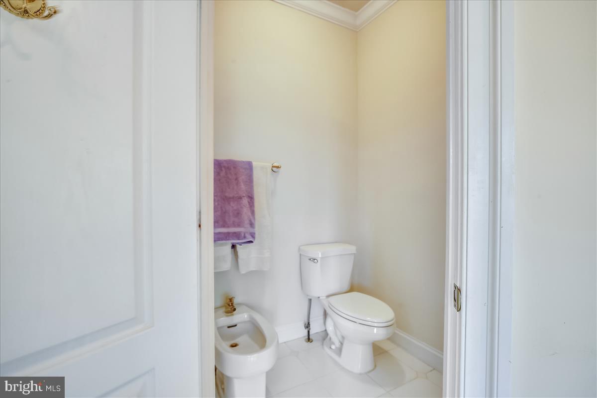 9002 Ridge Lane Vienna, VA 22182 - Photo 42 of 76 Water Closet w/ Bidet