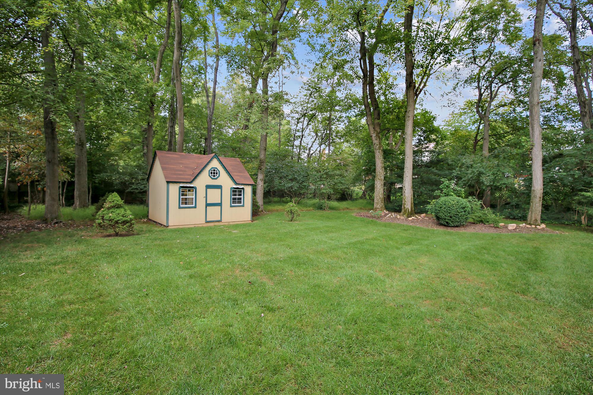 9002 Ridge Lane Vienna, VA 22182 - Photo 56 of 76 Storage Shed