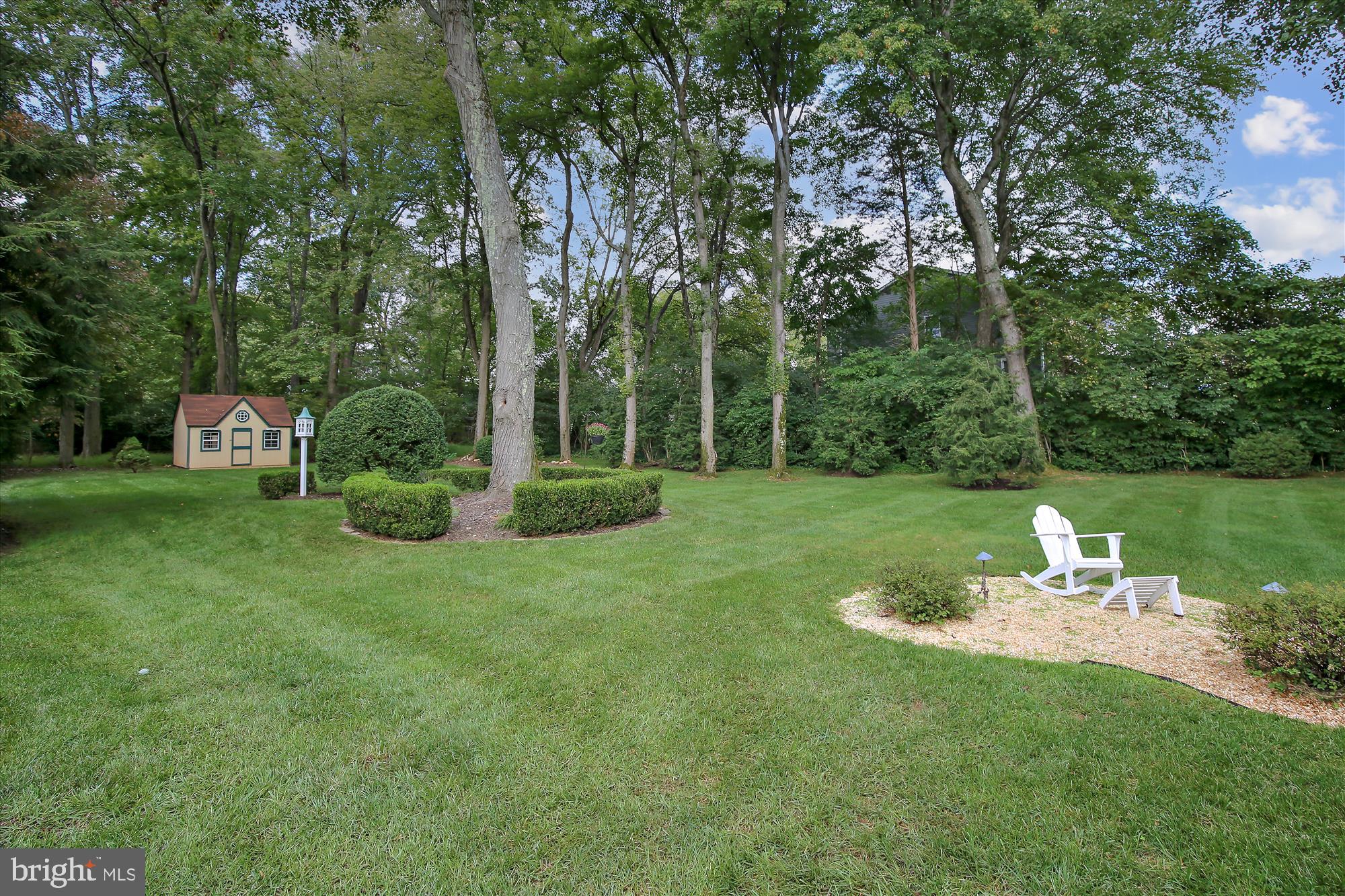 9002 Ridge Lane Vienna, VA 22182 - Photo 60 of 76 Private Side and Rear Yards