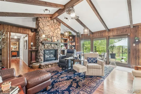 $419,900 | 127 White Oak Estates Drive, Troy, MO 63379