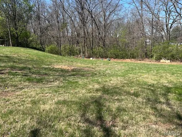 $419,900 | 127 White Oak Estates Drive, Troy, MO 63379