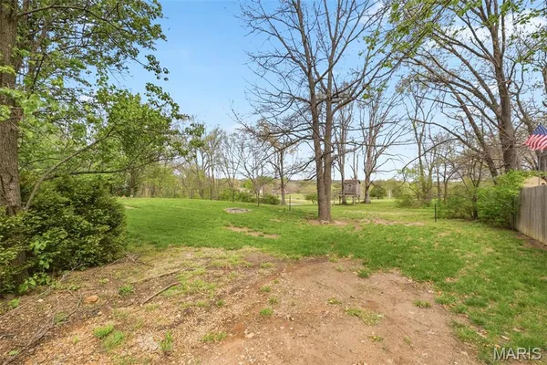 $419,900 | 127 White Oak Estates Drive, Troy, MO 63379