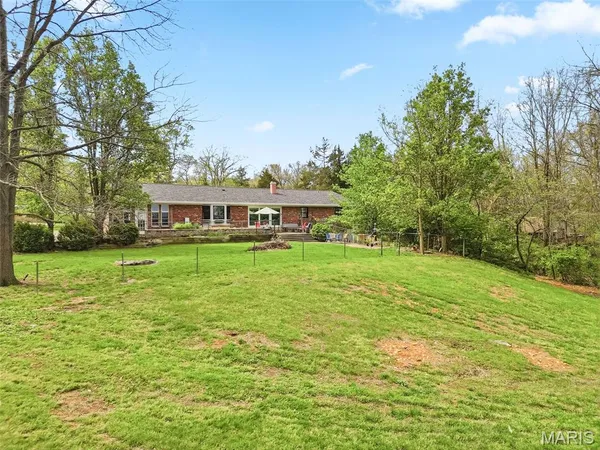 $419,900 | 127 White Oak Estates Drive, Troy, MO 63379