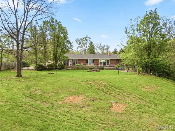 $419,900 | 127 White Oak Estates Drive, Troy, MO 63379