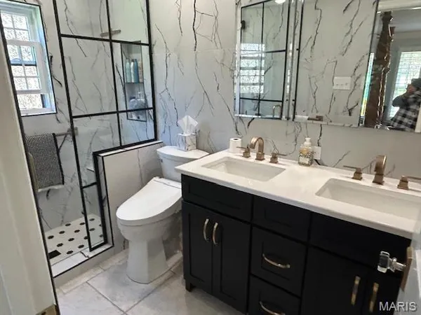 $419,900 | 127 White Oak Estates Drive, Troy, MO 63379