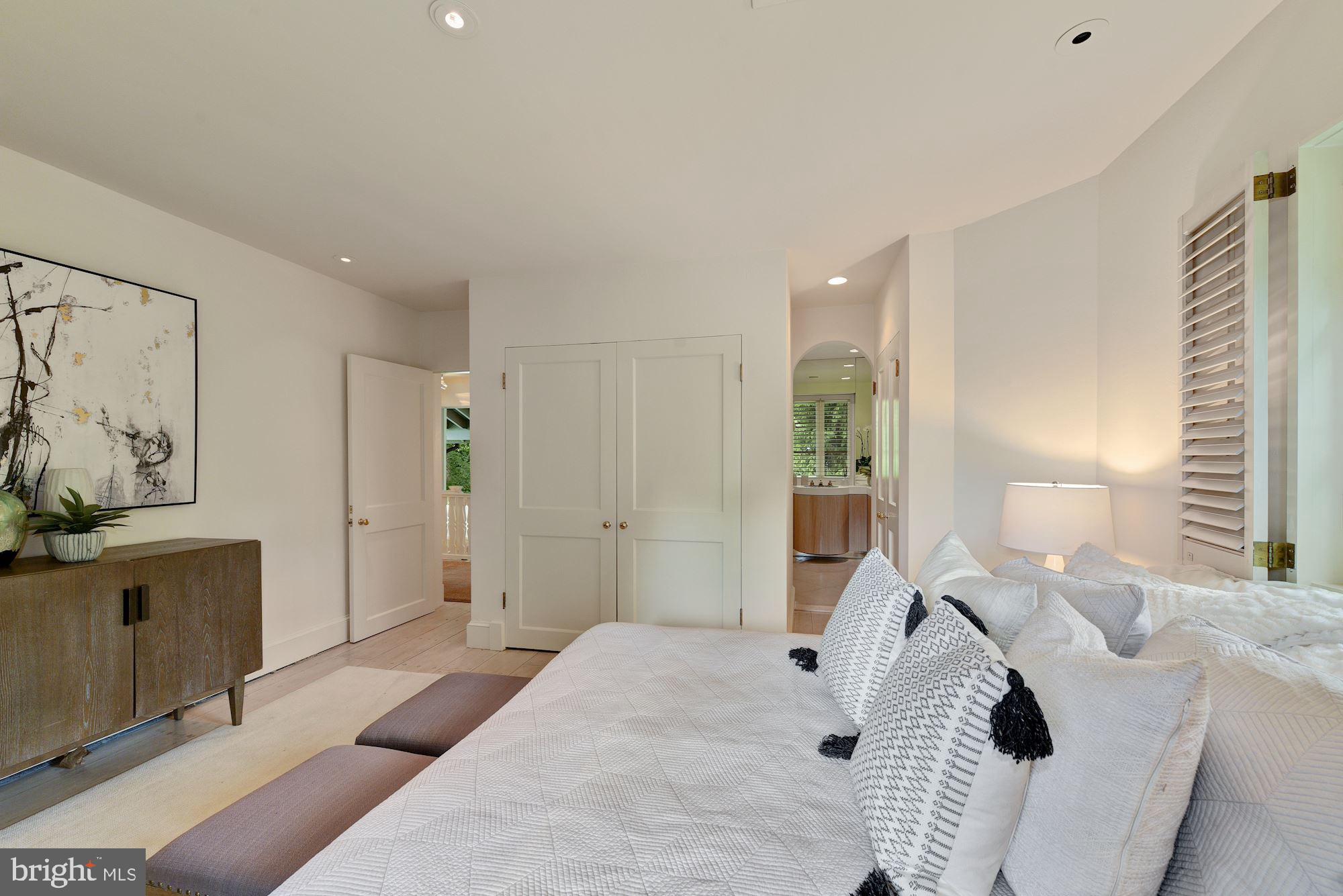 3905 Reservoir Road Northwest Washington, DC 20007 - Photo 17 of 40