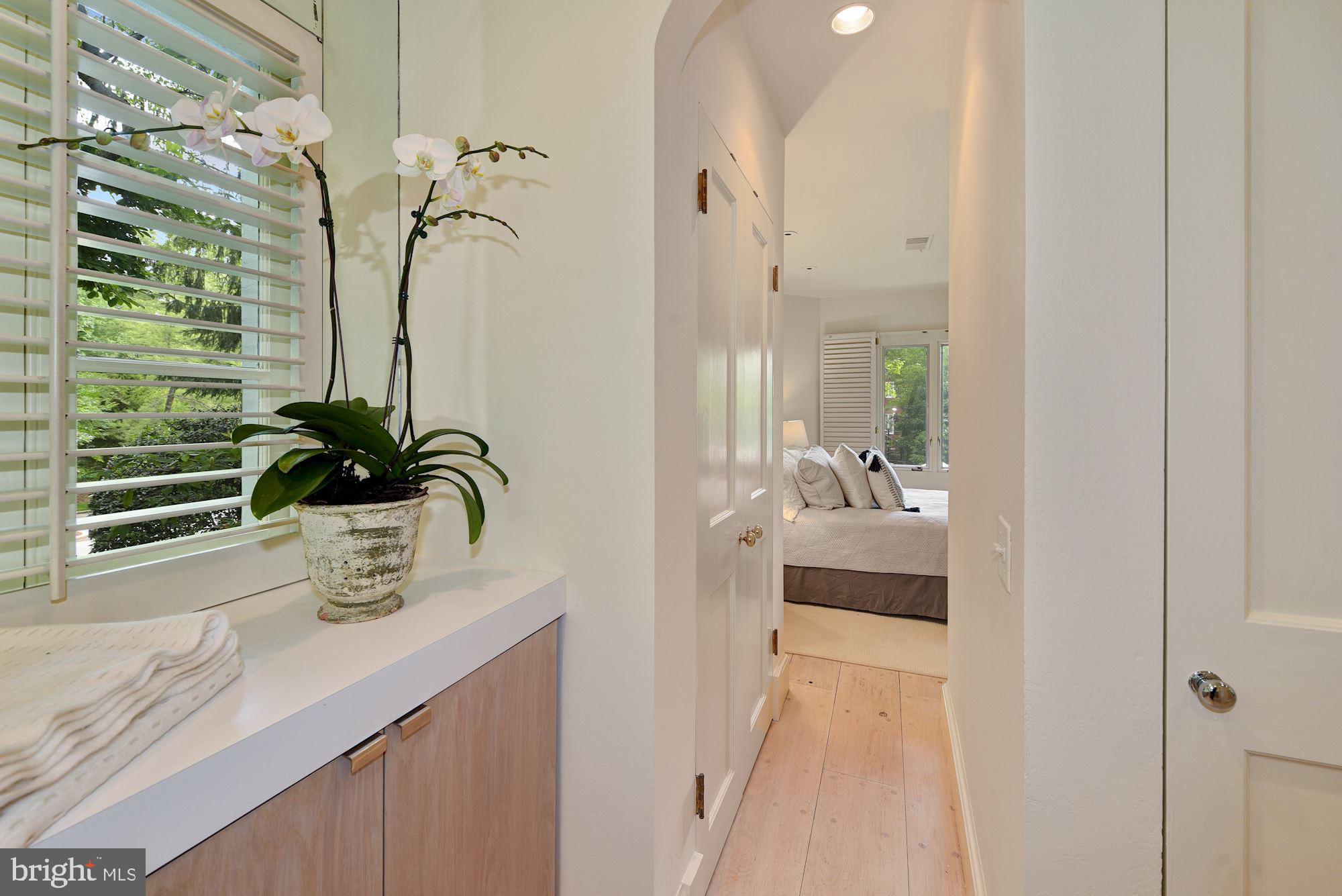 3905 Reservoir Road Northwest Washington, DC 20007 - Photo 18 of 40