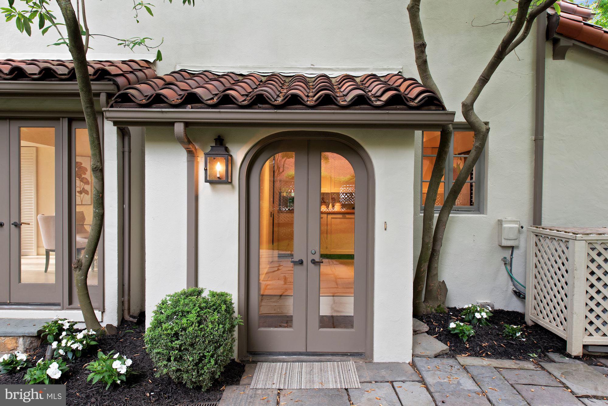 3905 Reservoir Road Northwest Washington, DC 20007 - Photo 4 of 40