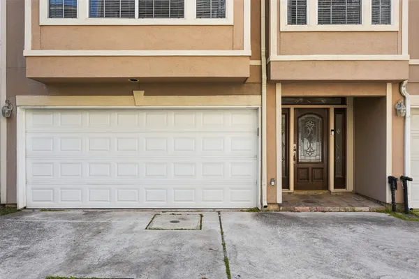 $3,100 | 5515 Crooms Street, Houston, TX 77007