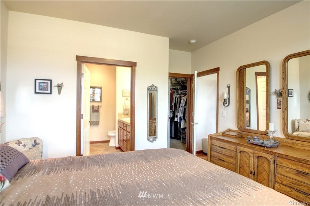 1000 Chestnut Loop Mount Vernon, WA 98274 - Photo 12 of 25 Gallery Image 12