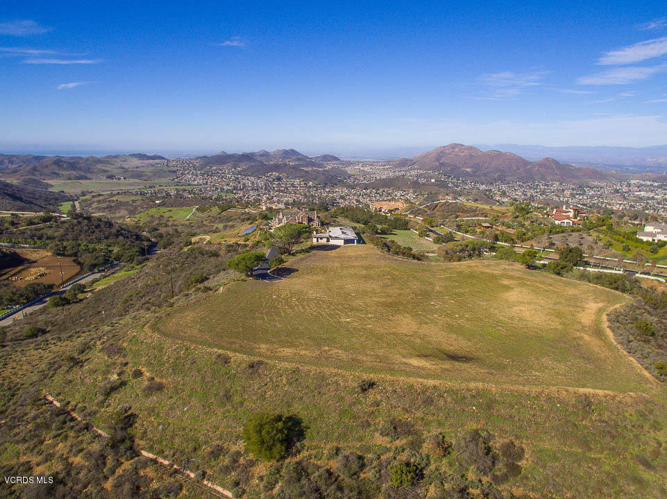 2551 White Stallion Road Thousand Oaks, CA 91361 - Photo 15 of 41 a view of city and mountain