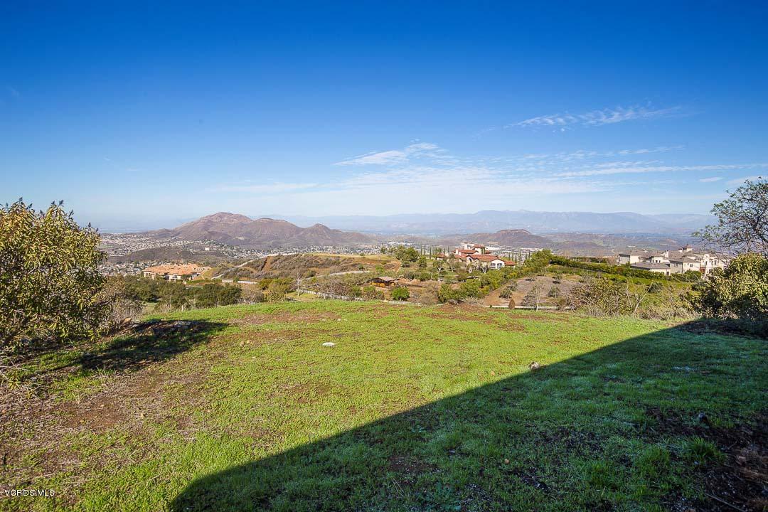 2551 White Stallion Road Thousand Oaks, CA 91361 - Photo 26 of 41 a view of an ocean