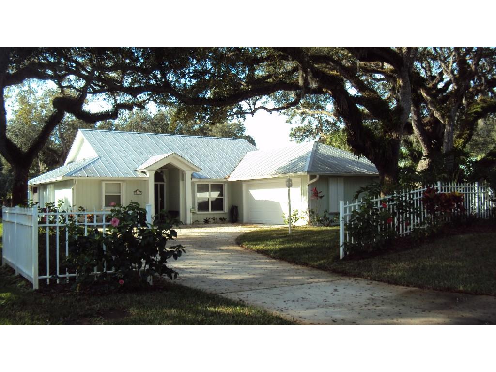 566 Date Palm Road Vero Beach, FL 32963 - Photo 1 of 18 Gallery Image 1