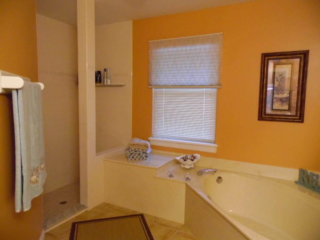 566 Date Palm Road Vero Beach, FL 32963 - Photo 14 of 18 Gallery Image 14
