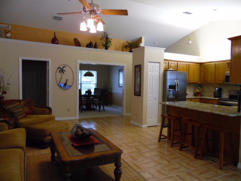 566 Date Palm Road Vero Beach, FL 32963 - Photo 6 of 18 Gallery Image 6