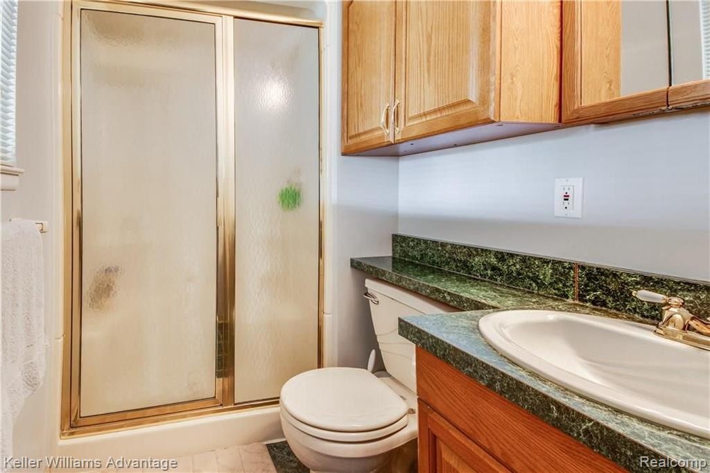 43823 Proctor Road Canton, MI 48188 - Photo 7 of 38