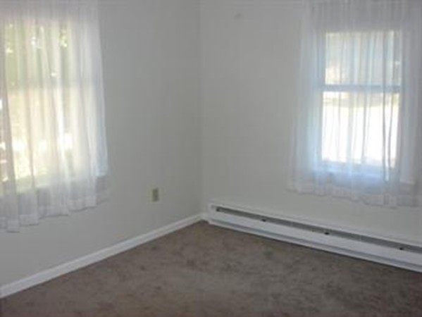 77 Kendall Pond Road East Gardner, MA 01440 - Photo 10 of 18 Gallery Image 10