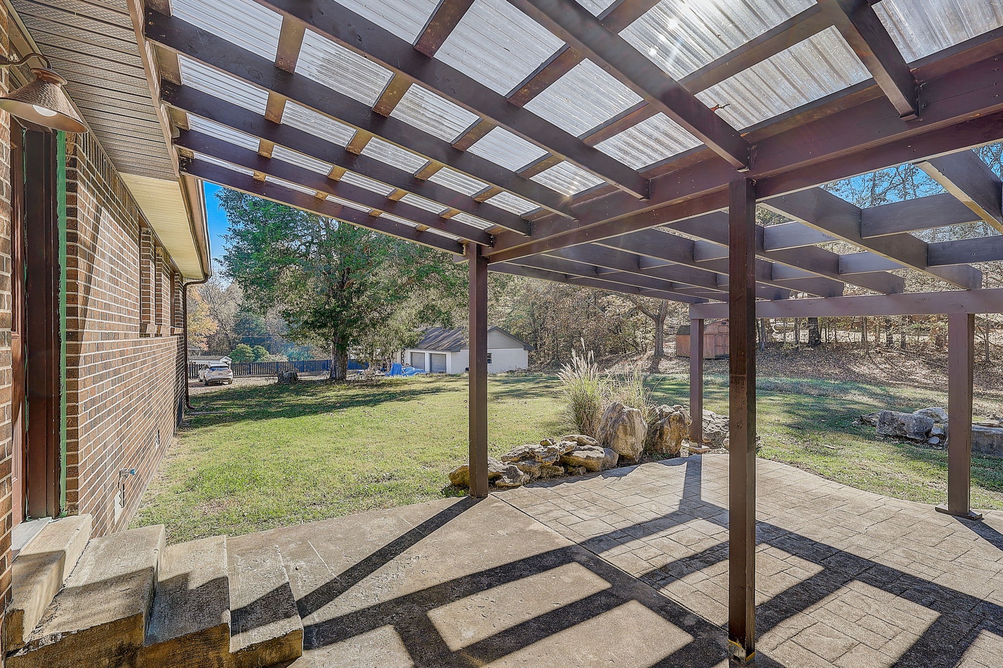 280 Dean Road Clarksville, TN 37040 - Photo 27 of 33 a view of a porch with a backyard