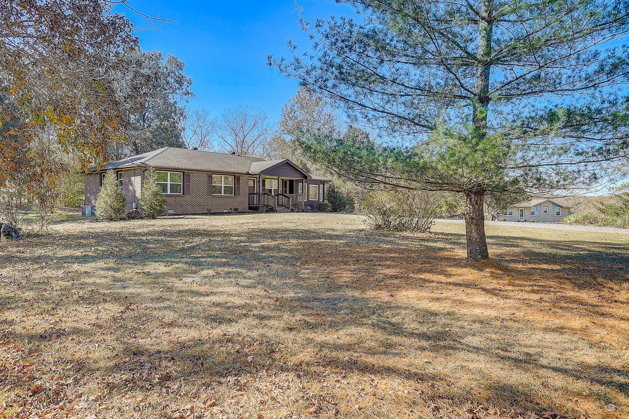 280 Dean Road Clarksville, TN 37040 - Photo 3 of 33 a front view of a house with a yard