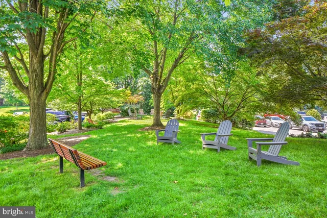 $484,500 | 5904 Mt Eagle Drive, Unit 105, Alexandria, VA 22303