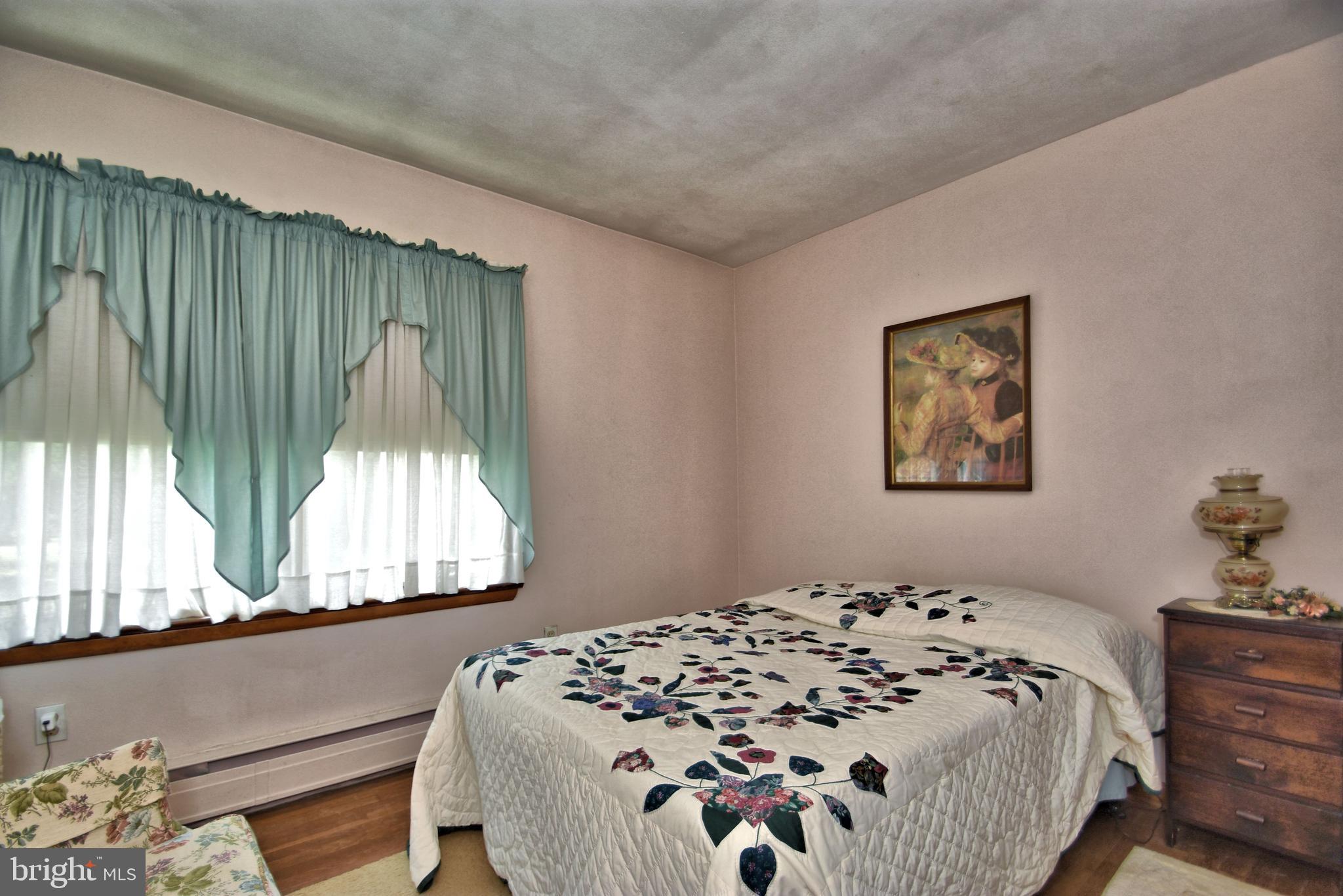 64 Prizer Road Phoenixville, PA 19460 - Photo 12 of 28 Gallery Image 12