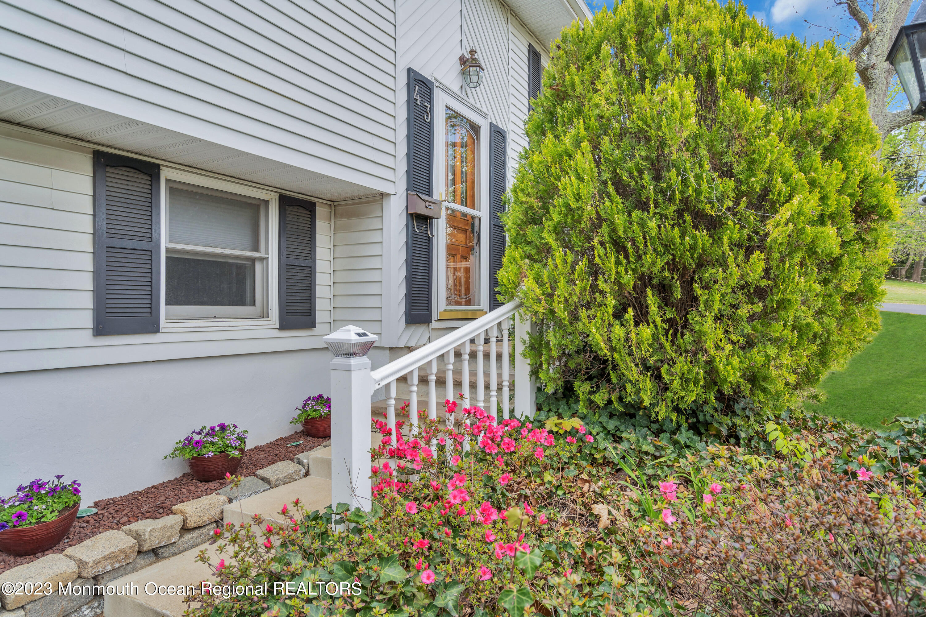 43 Salem Hill Road Howell, NJ 07731 - Photo 3 of 23 Entrance Outside