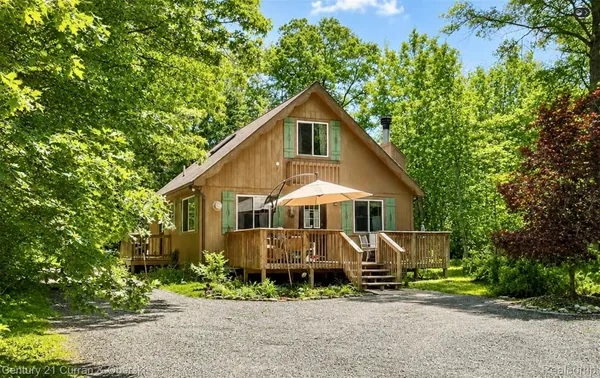 $164,900 | 11285 Pebble Drive, Roscommon, MI 48653