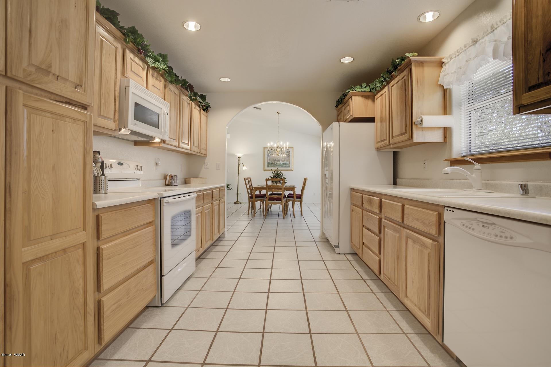 2275 Sunrise Road, Unit 362 Overgaard, AZ 85933 - Photo 12 of 33