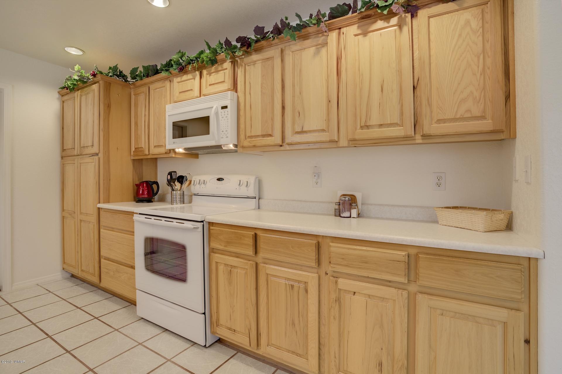 2275 Sunrise Road, Unit 362 Overgaard, AZ 85933 - Photo 10 of 33
