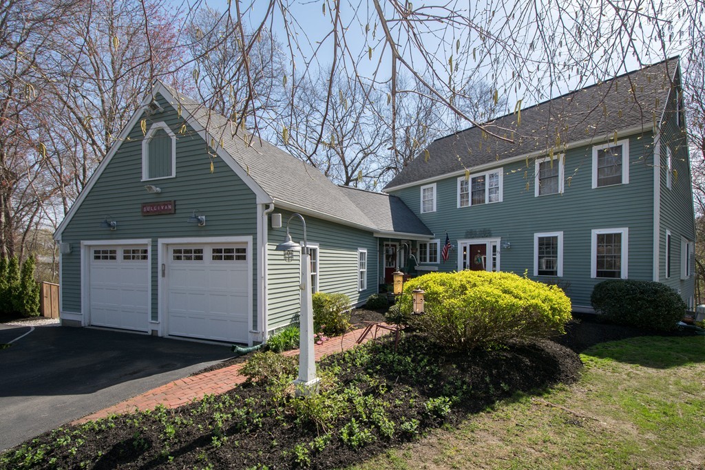 93 Pratt Road Scituate, MA 02066 - Photo 1 of 25 Gallery Image 1