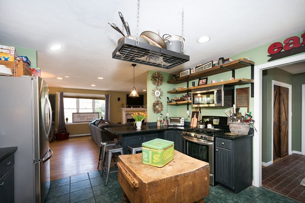 93 Pratt Road Scituate, MA 02066 - Photo 6 of 25 Gallery Image 6